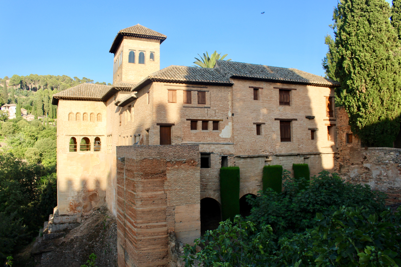 Der Porticus des Palastes im Partal der Alhambra