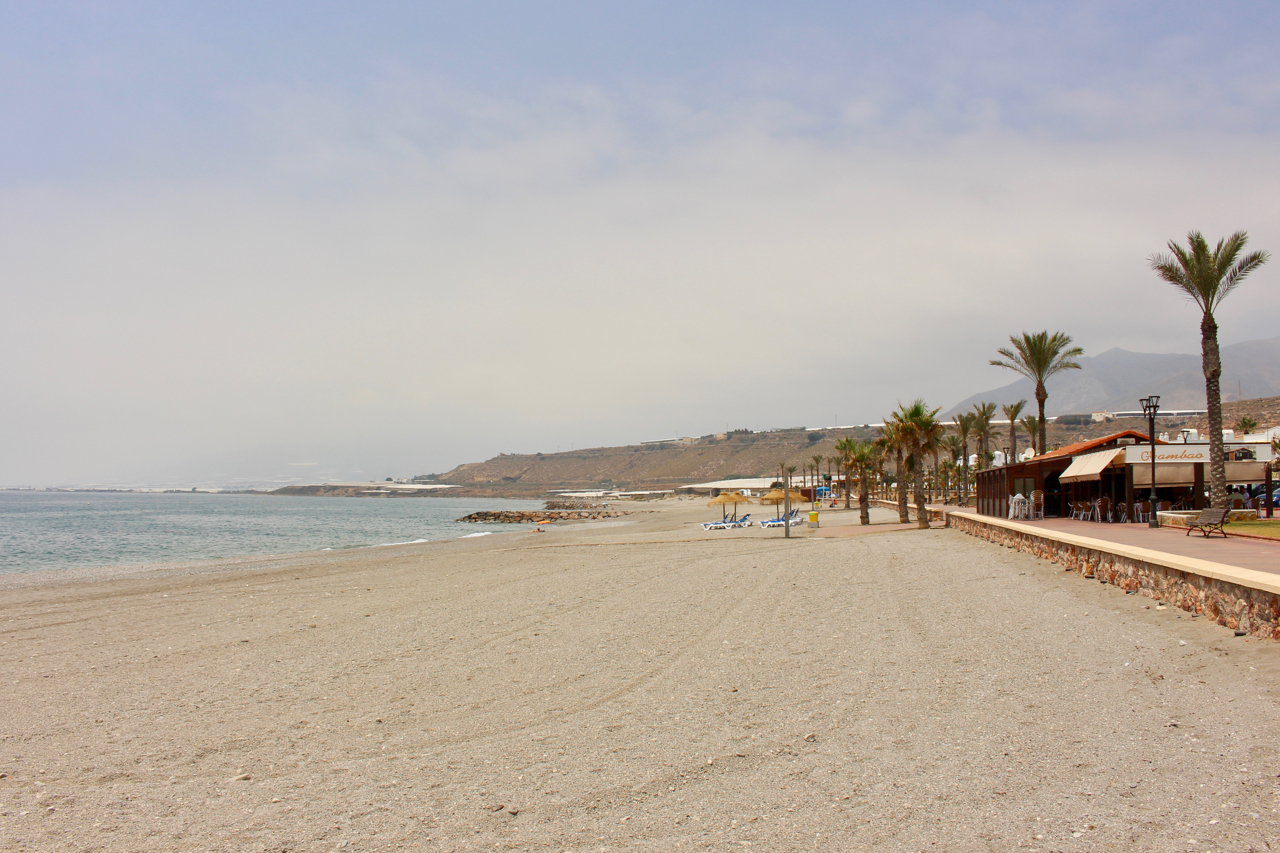 Strand Playa de Balanegra an der Costa de Almería