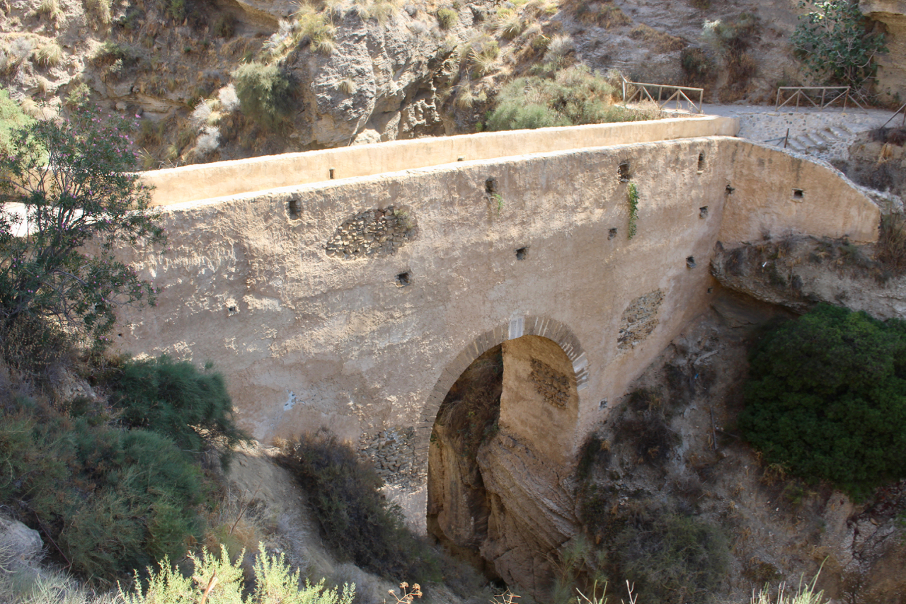 Nasriden-Brücke von Tablate in der Alpujarra